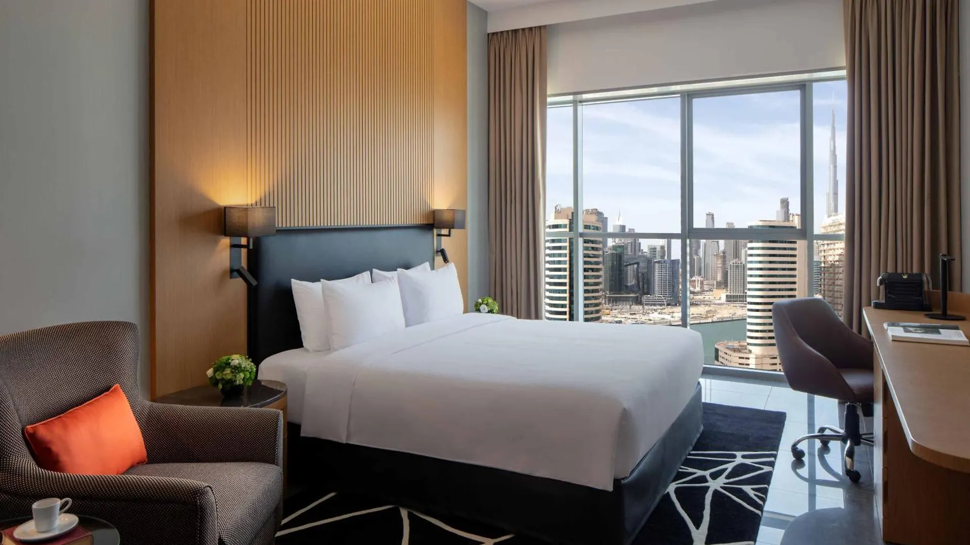 Hotel The First Collection Dubai Business Bay 4*,